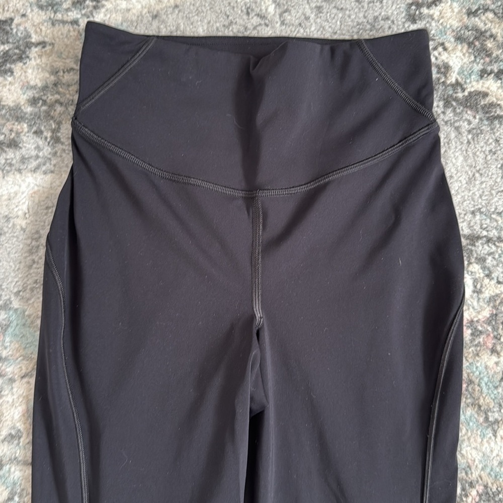 Lululemon Base Pace High-Rise Crop 23" - Picture 2 of 7